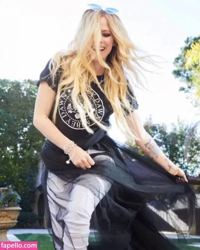 AvaArlo Onlyfans Photo Gallery 