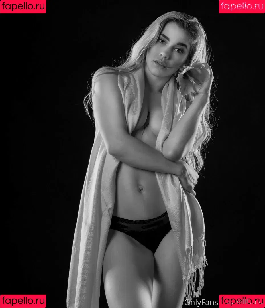 Lillbbyy Onlyfans Photo Gallery 