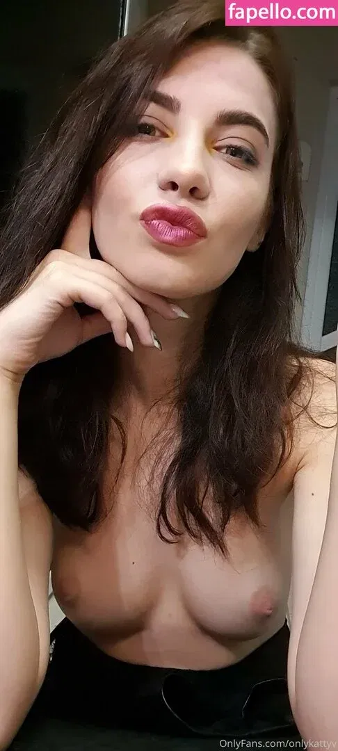 onlykattyv Onlyfans Photo Gallery 