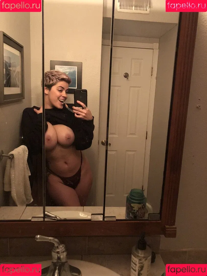 Ellie Evergreen Onlyfans Photo Gallery 