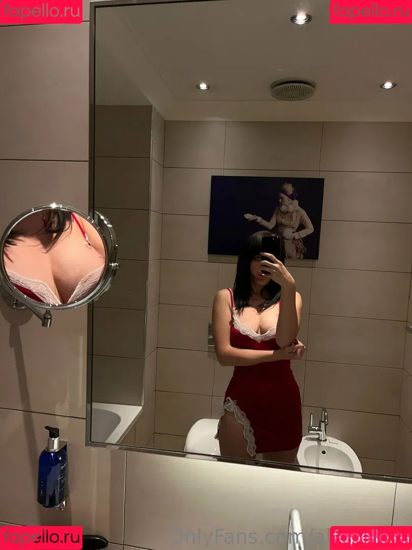 aliebloom Onlyfans Photo Gallery 