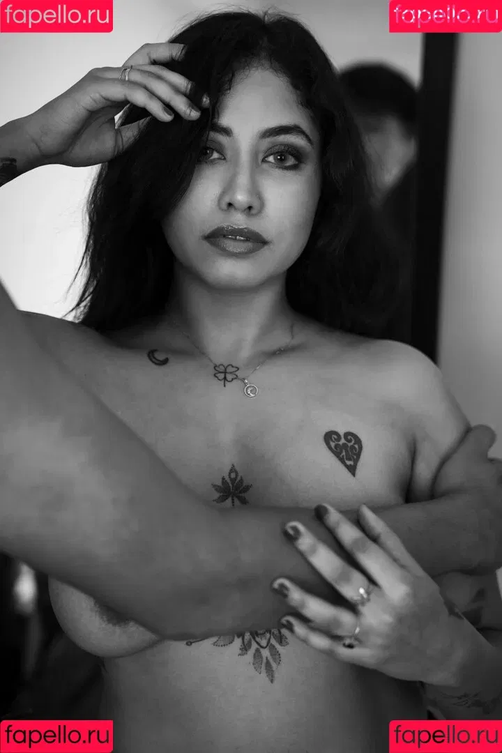 Chandrika Passionica Onlyfans Photo Gallery 