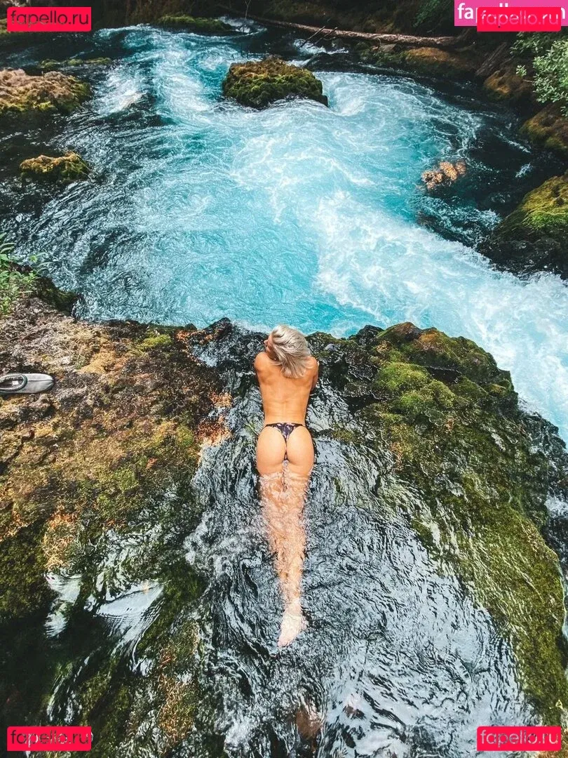 Valeria Guznenkova Onlyfans Photo Gallery 