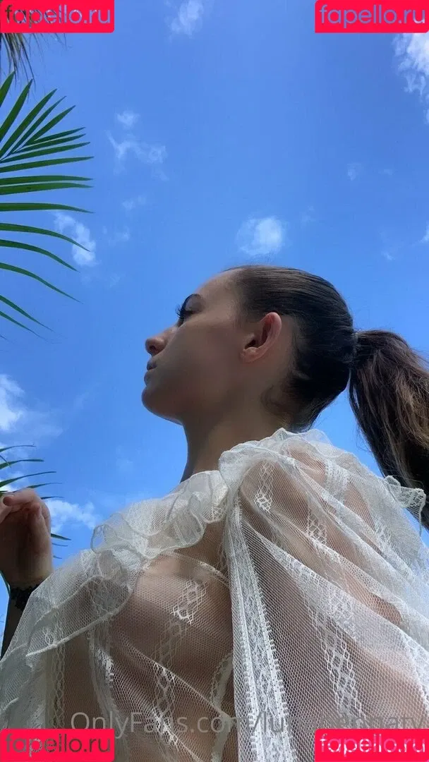 lunabennatv Onlyfans Photo Gallery 