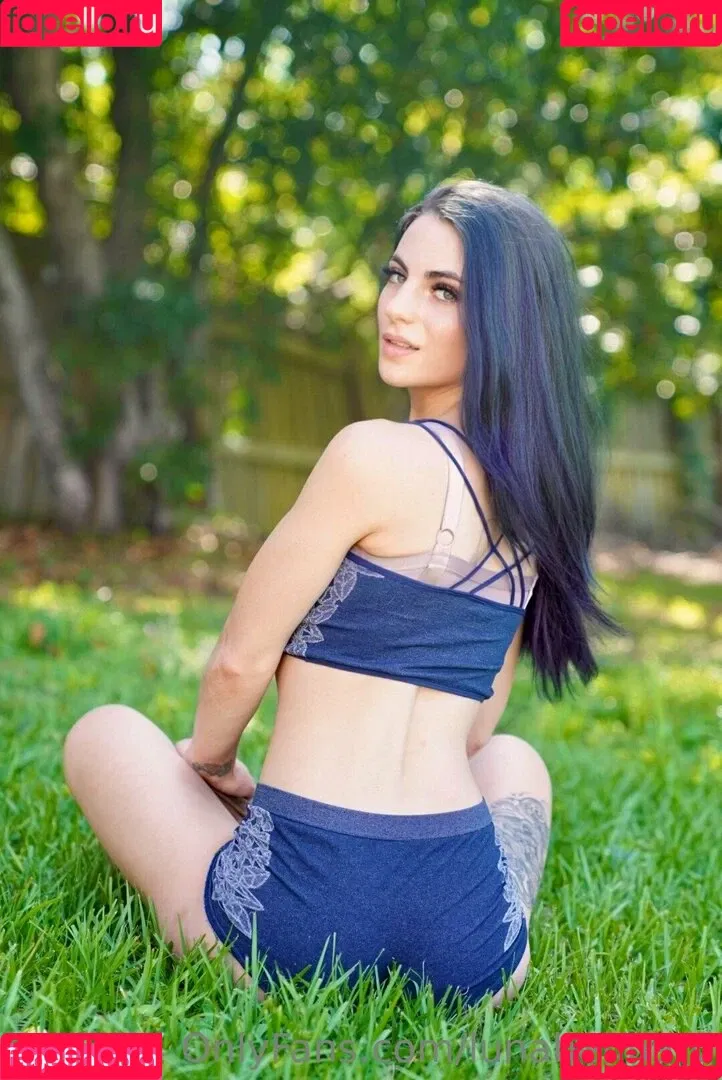 lunabennatv Onlyfans Photo Gallery 