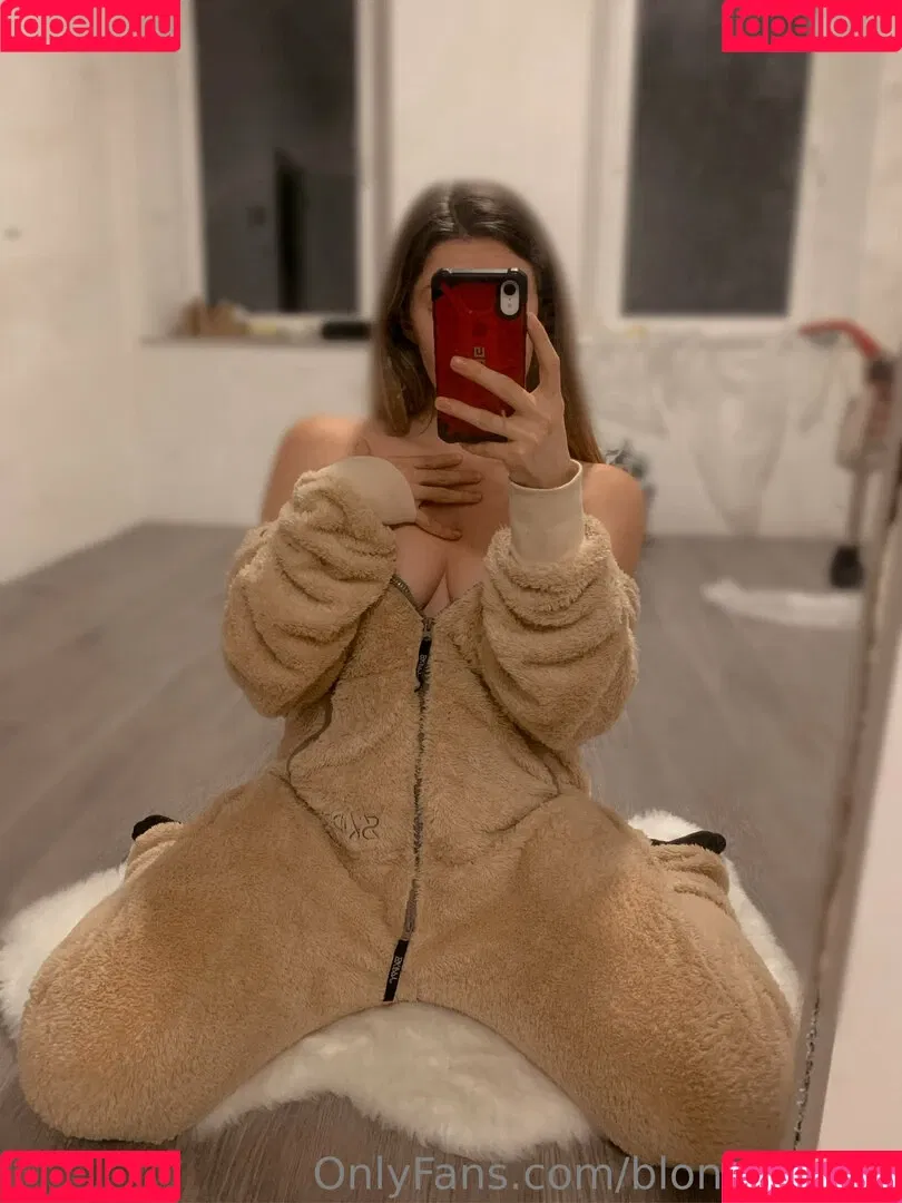 blondieasmr Onlyfans Photo Gallery 