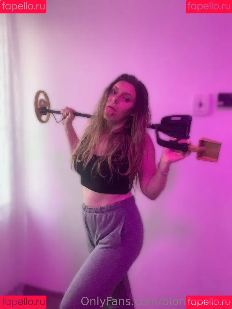 blondieasmr Onlyfans Photo Gallery 