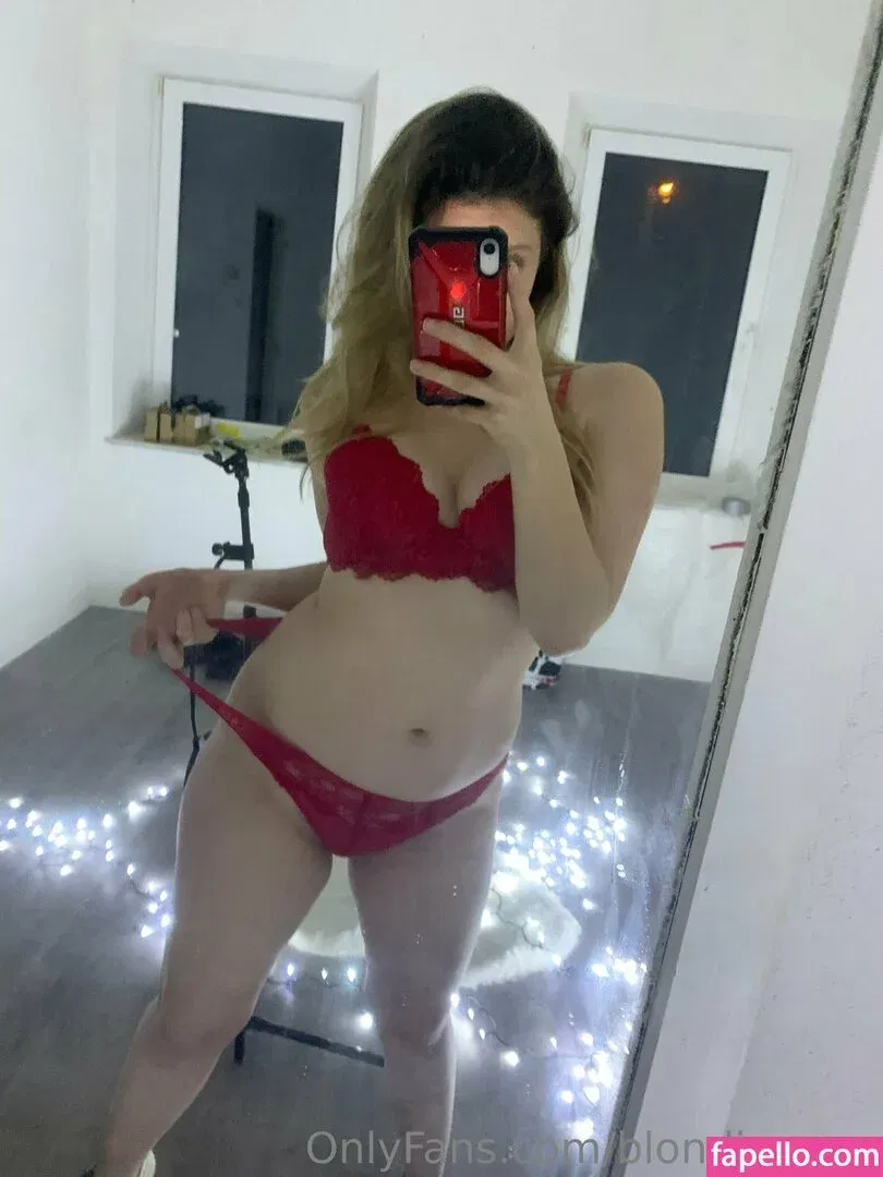 blondieasmr Onlyfans Photo Gallery 