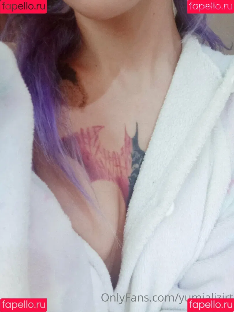 yumializirt Onlyfans Photo Gallery 