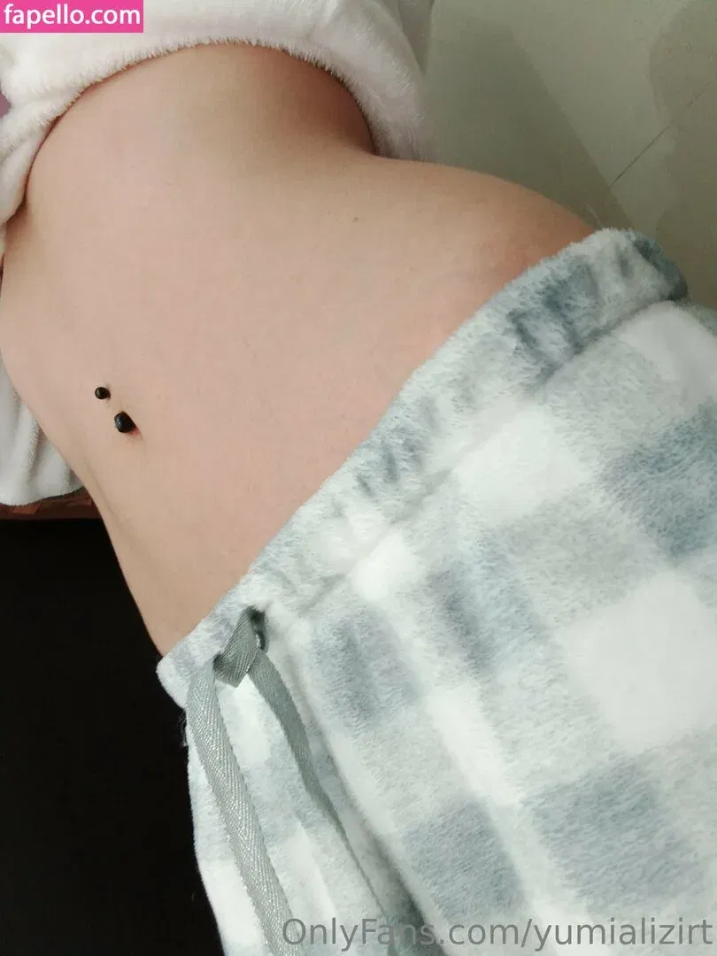 yumializirt Onlyfans Photo Gallery 