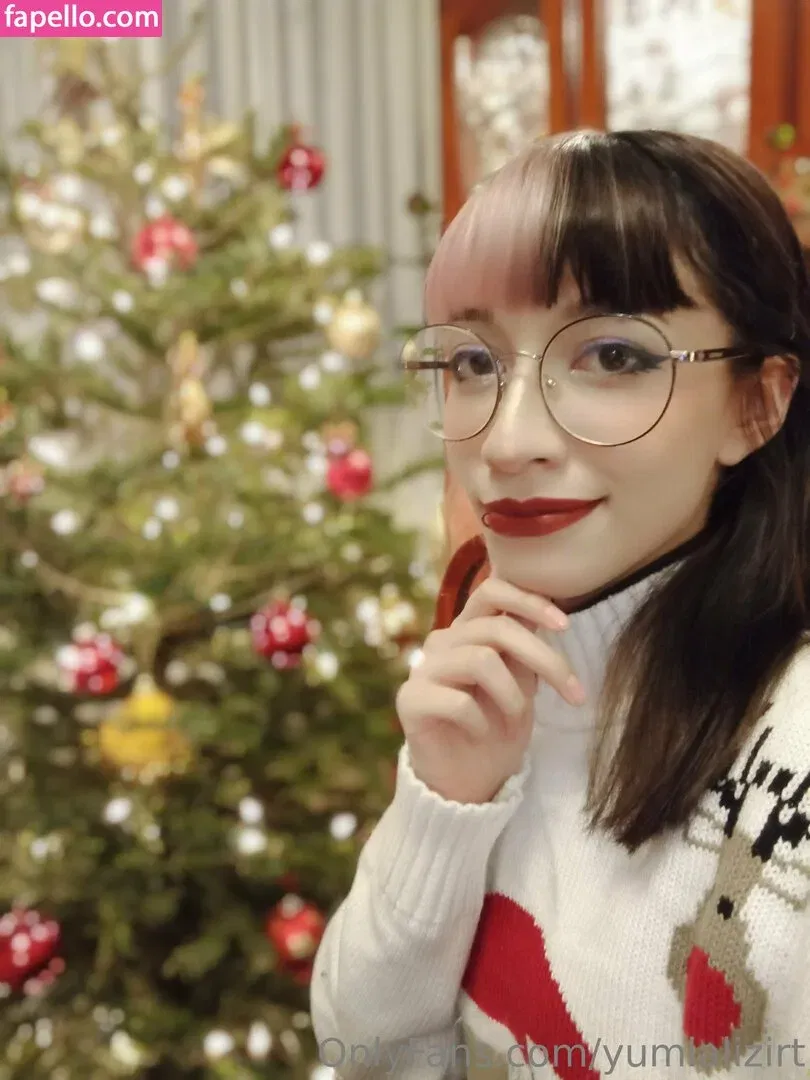 yumializirt Onlyfans Photo Gallery 