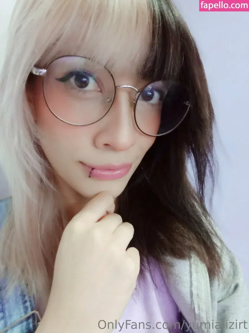 yumializirt Onlyfans Photo Gallery 