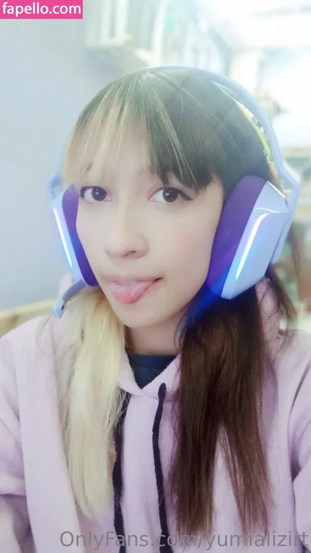 yumializirt Onlyfans Photo Gallery 