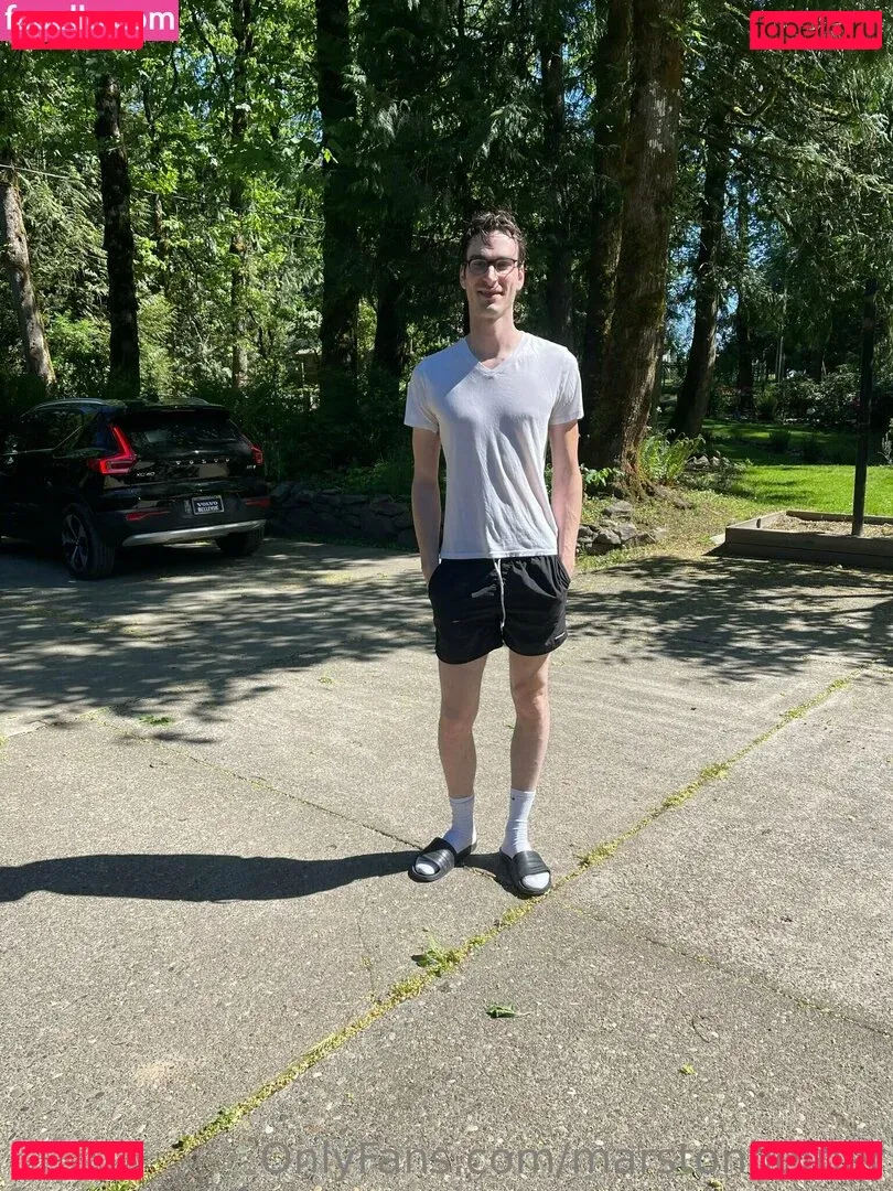 marstonhefner Onlyfans Photo Gallery 