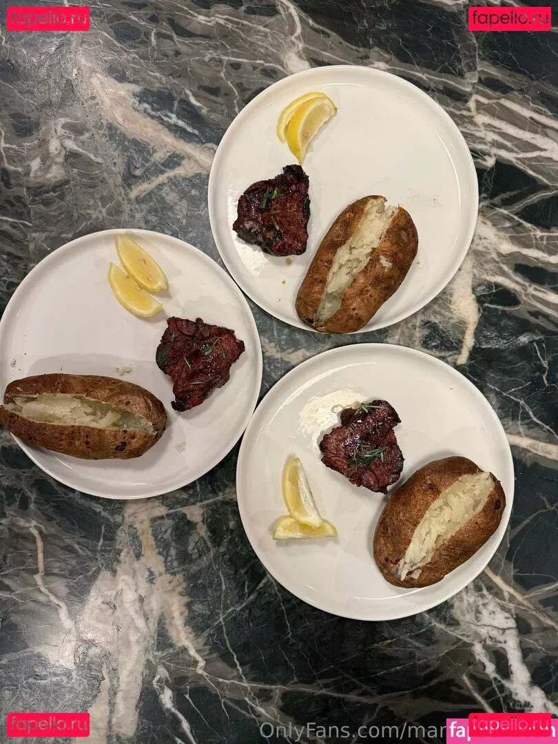 marstonhefner Onlyfans Photo Gallery 