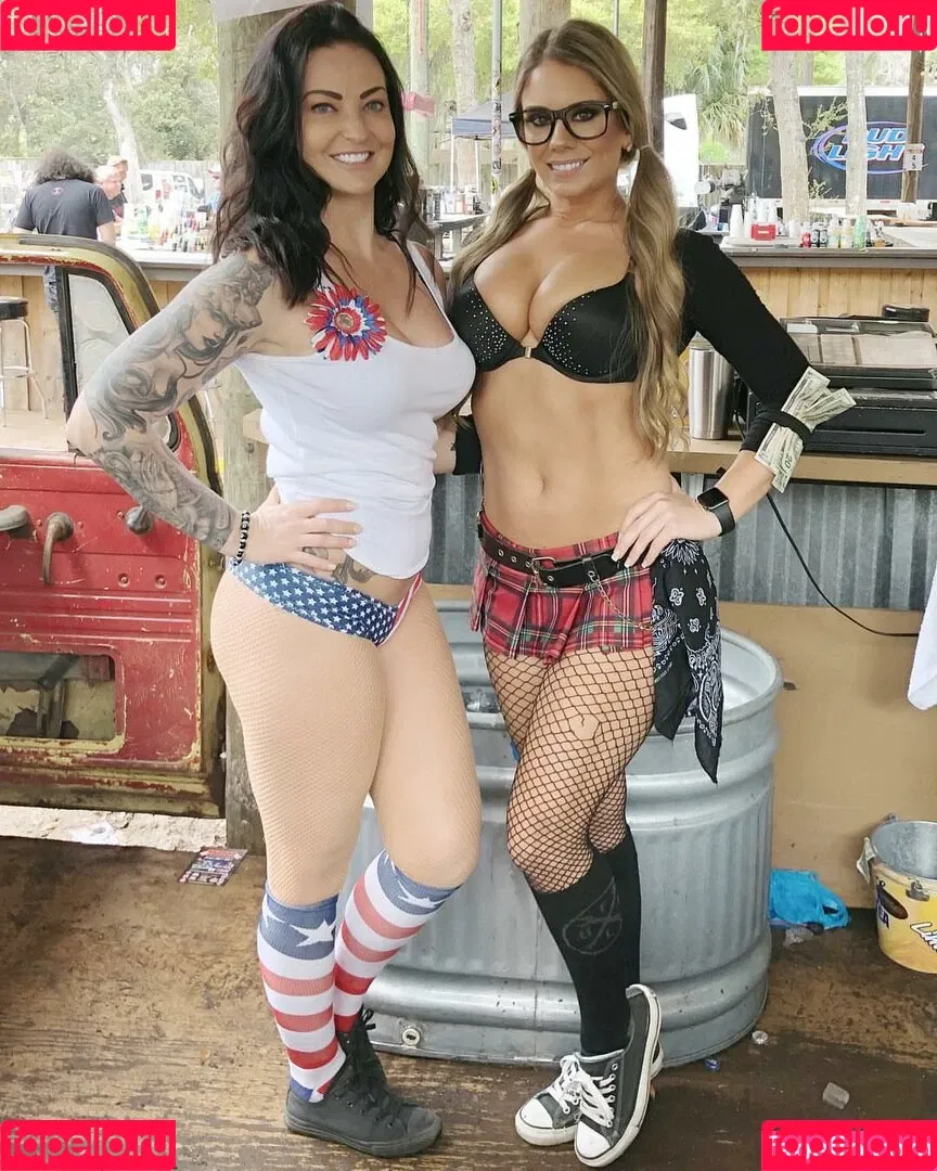 Karin Noelle Onlyfans Photo Gallery 