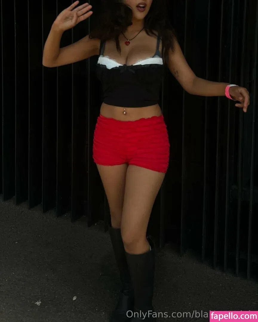 Blaise Onlyfans Photo Gallery 