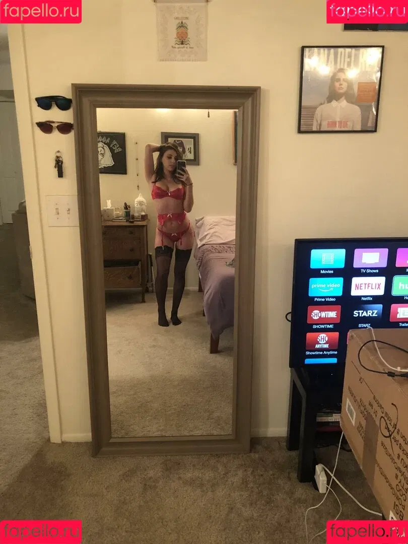 SmttenKitten Onlyfans Photo Gallery 