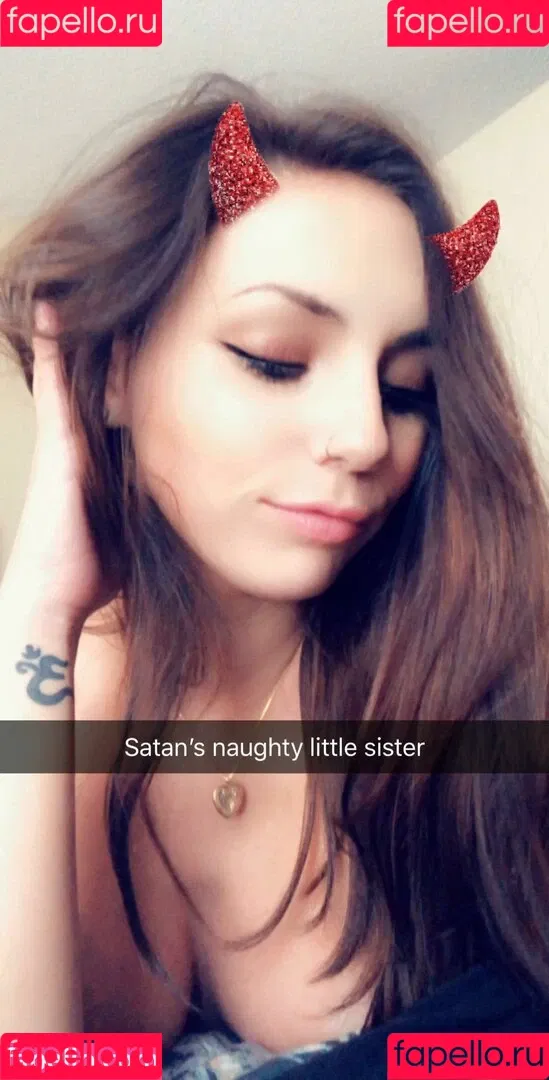 SmttenKitten Onlyfans Photo Gallery 