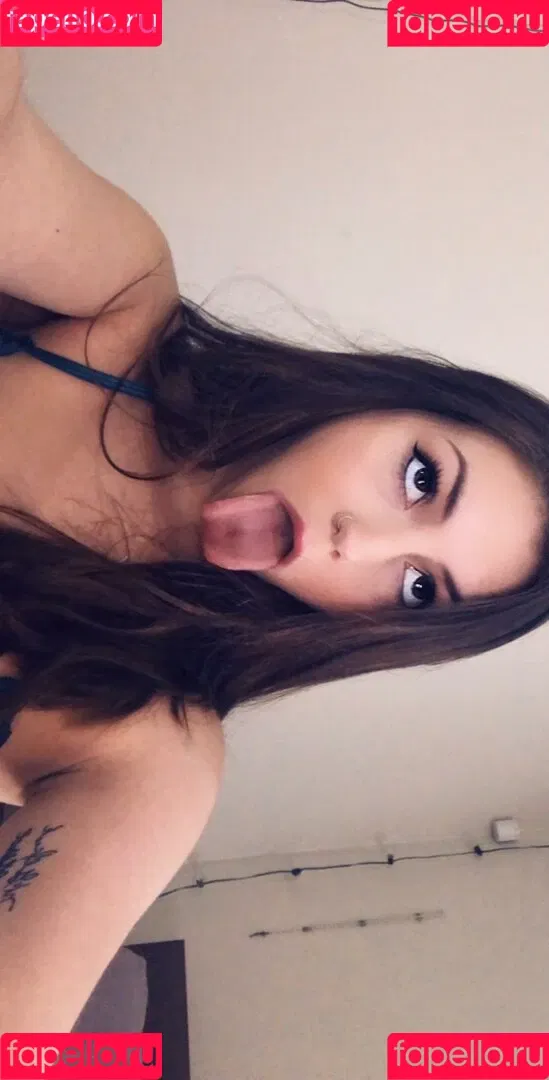 SmttenKitten Onlyfans Photo Gallery 
