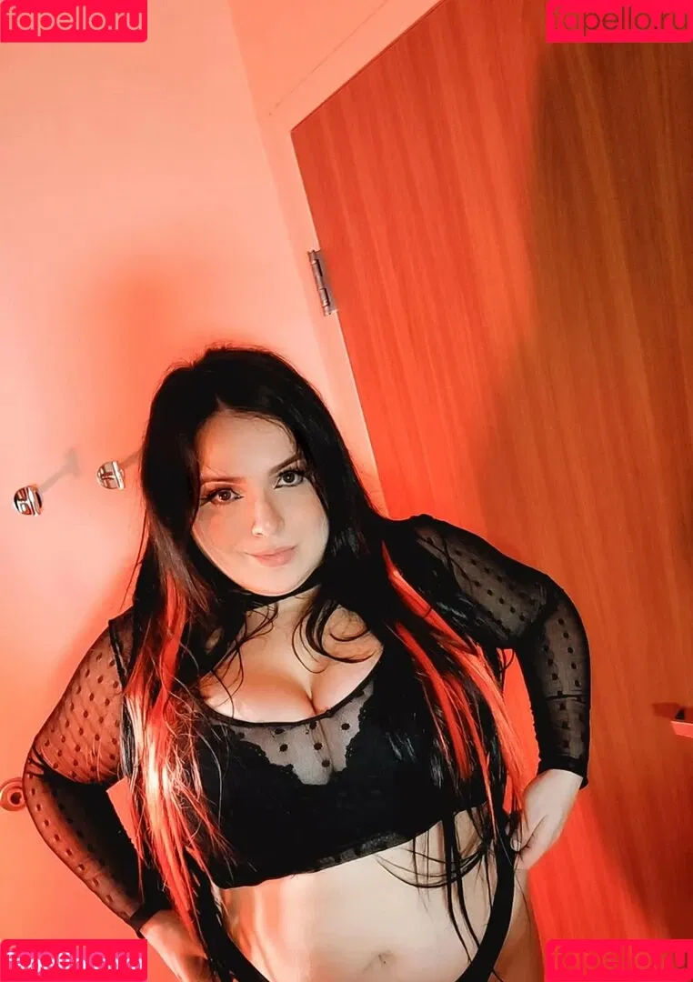 Lazeeza Onlyfans Photo Gallery 