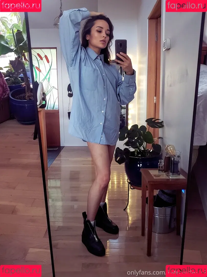 Katherine Ramdeen Onlyfans Photo Gallery 