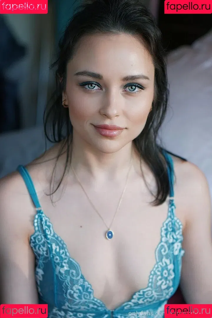 Katherine Ramdeen Onlyfans Photo Gallery 