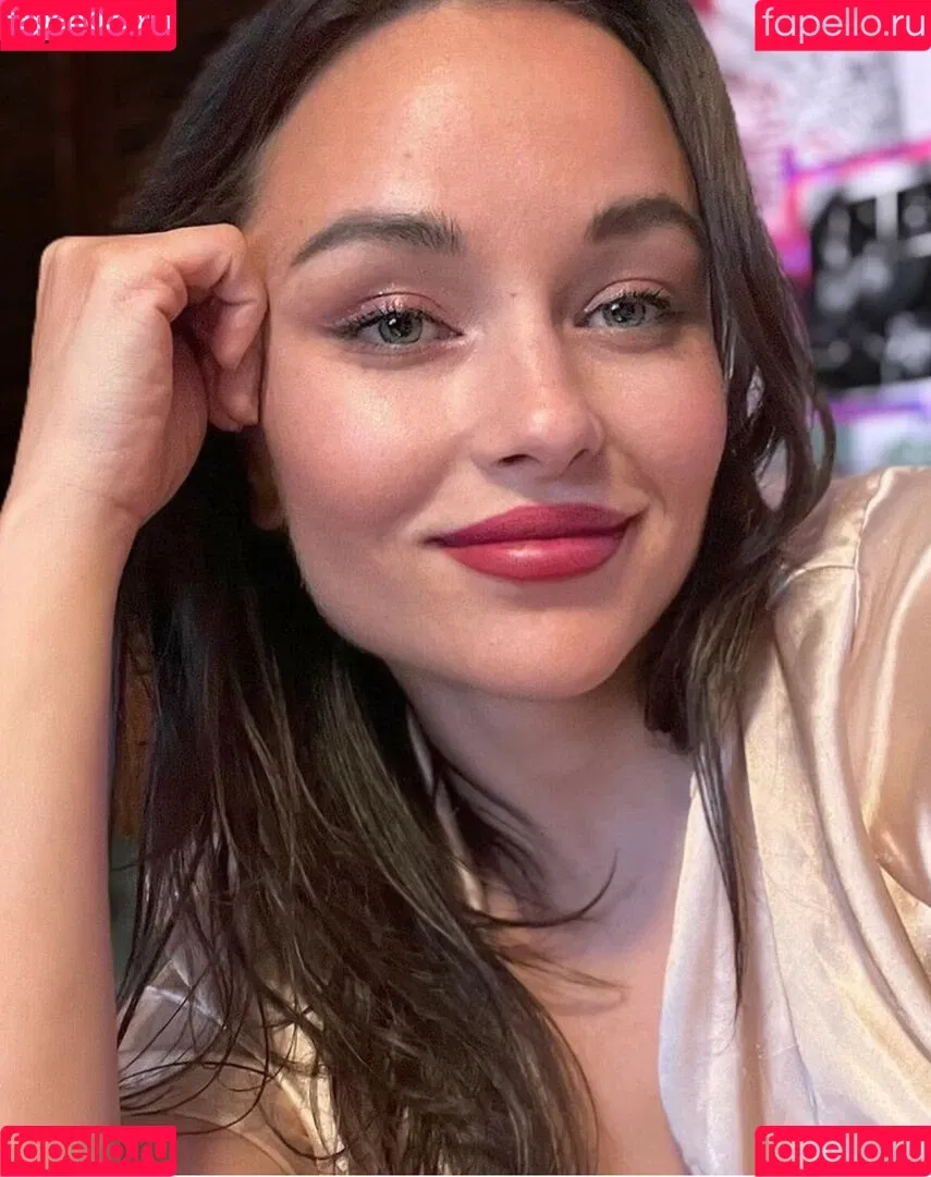 Katherine Ramdeen Onlyfans Photo Gallery 