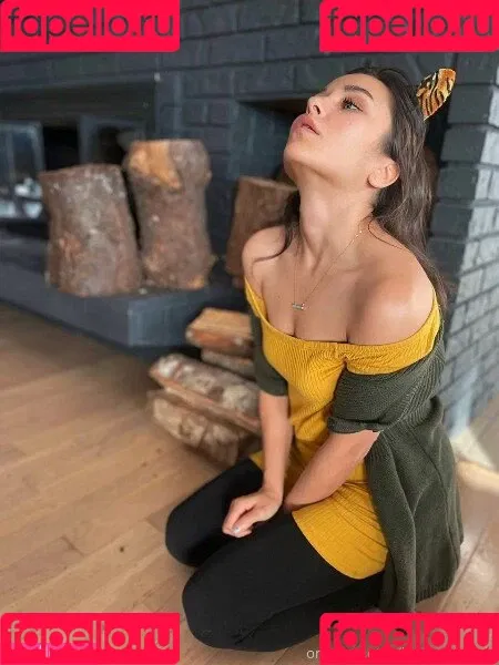 Katherine Ramdeen Onlyfans Photo Gallery 