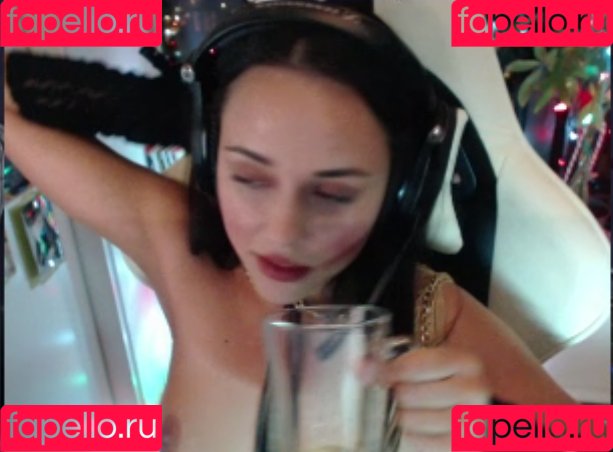 Katherine Ramdeen Onlyfans Photo Gallery 