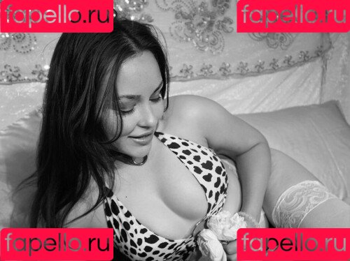 Katherine Ramdeen Onlyfans Photo Gallery 