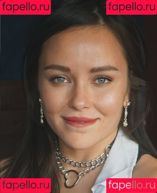 Katherine Ramdeen Onlyfans Photo Gallery 