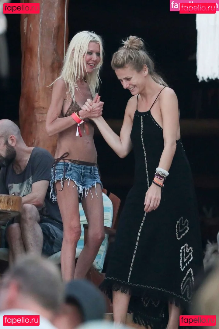 Tara Reid Onlyfans Photo Gallery 