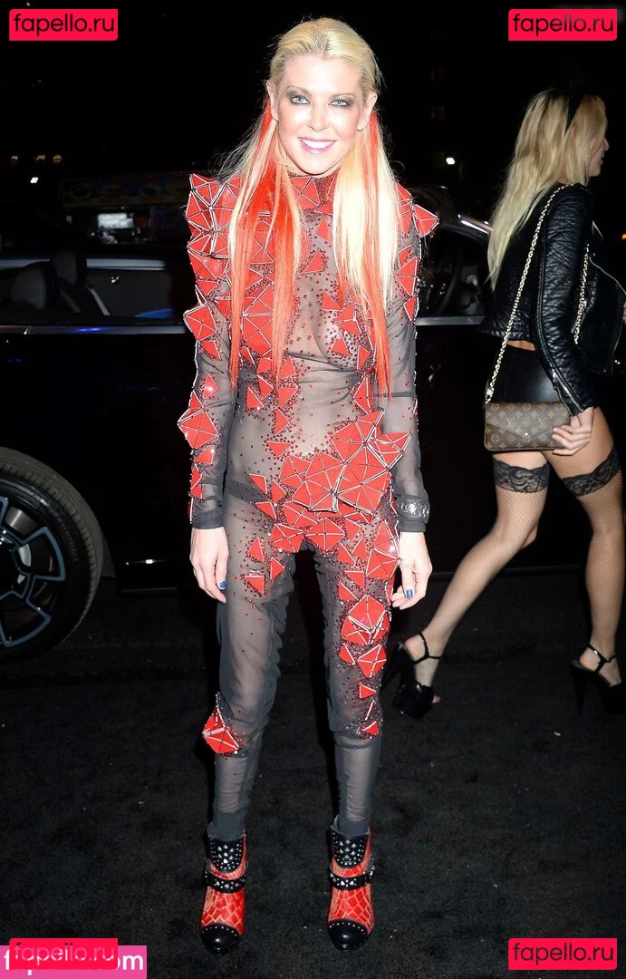 Tara Reid Onlyfans Photo Gallery 