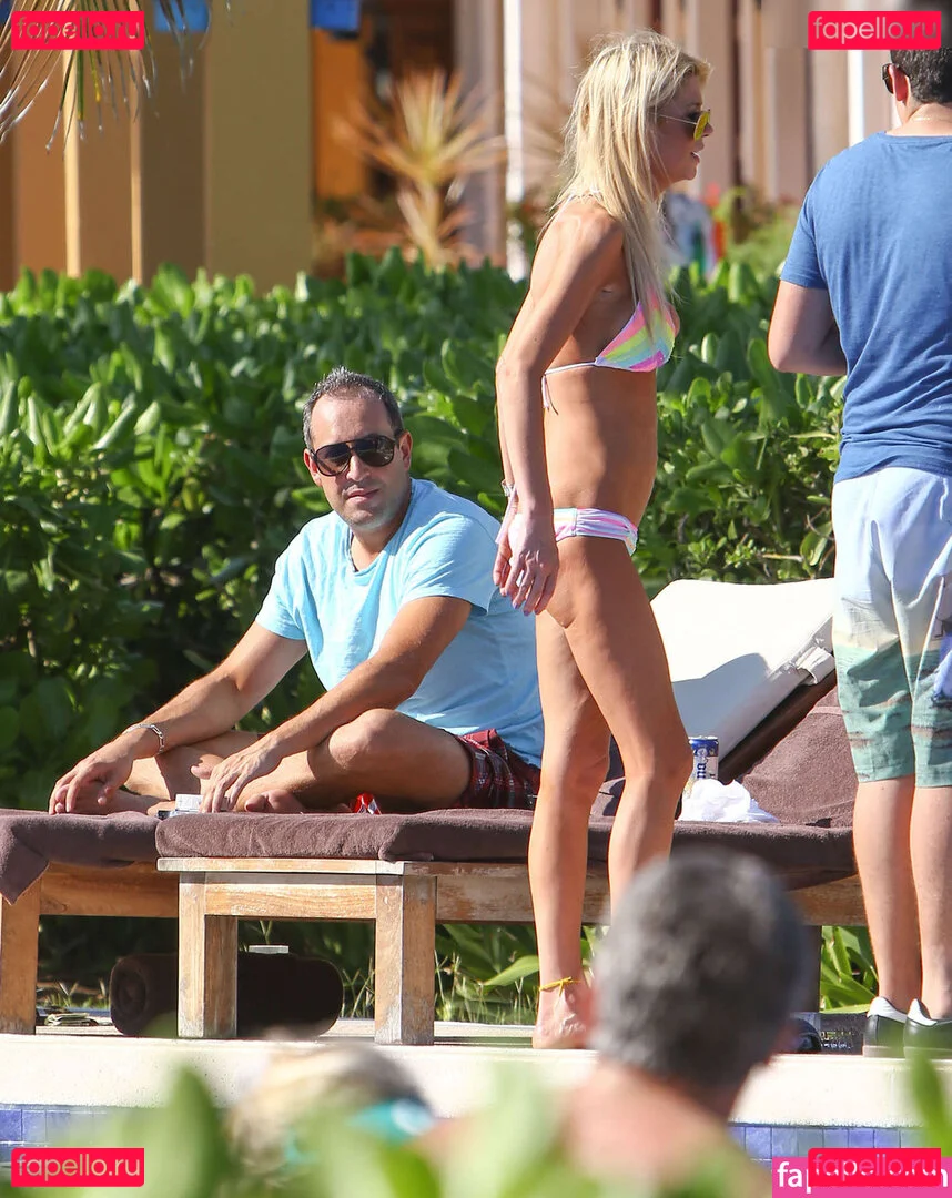 Tara Reid Onlyfans Photo Gallery 