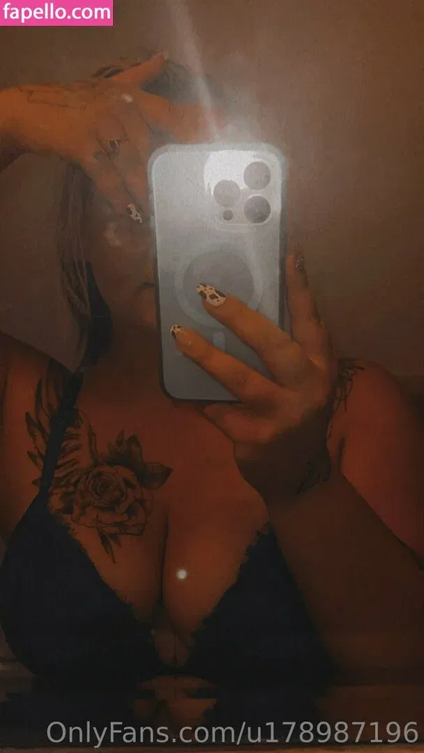 u178987196 Onlyfans Photo Gallery 