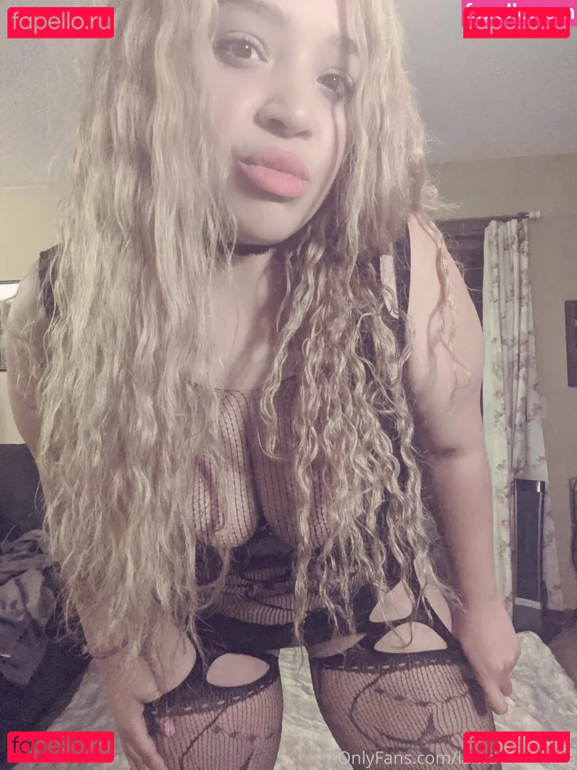 itslivsavage Onlyfans Photo Gallery 