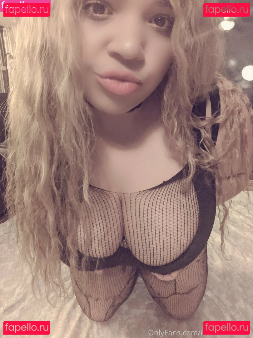 itslivsavage Onlyfans Photo Gallery 