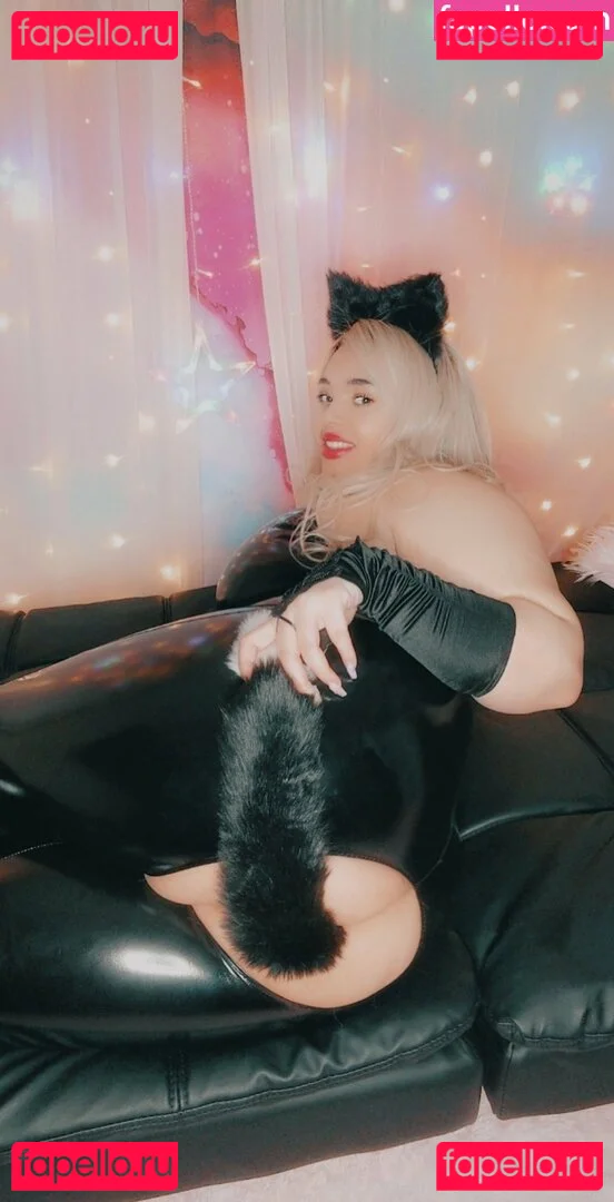 itslivsavage Onlyfans Photo Gallery 