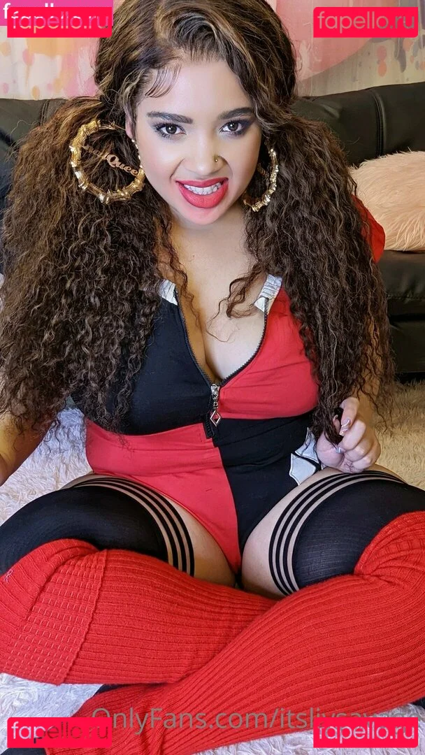 itslivsavage Onlyfans Photo Gallery 