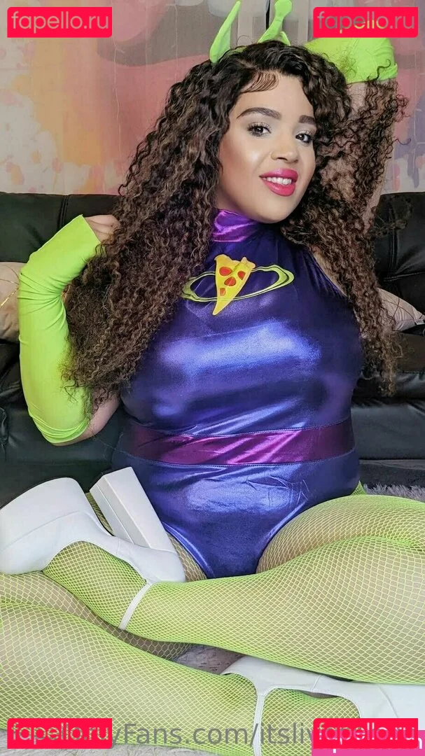 itslivsavage Onlyfans Photo Gallery 