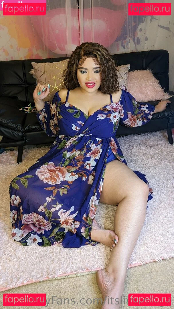 itslivsavage Onlyfans Photo Gallery 