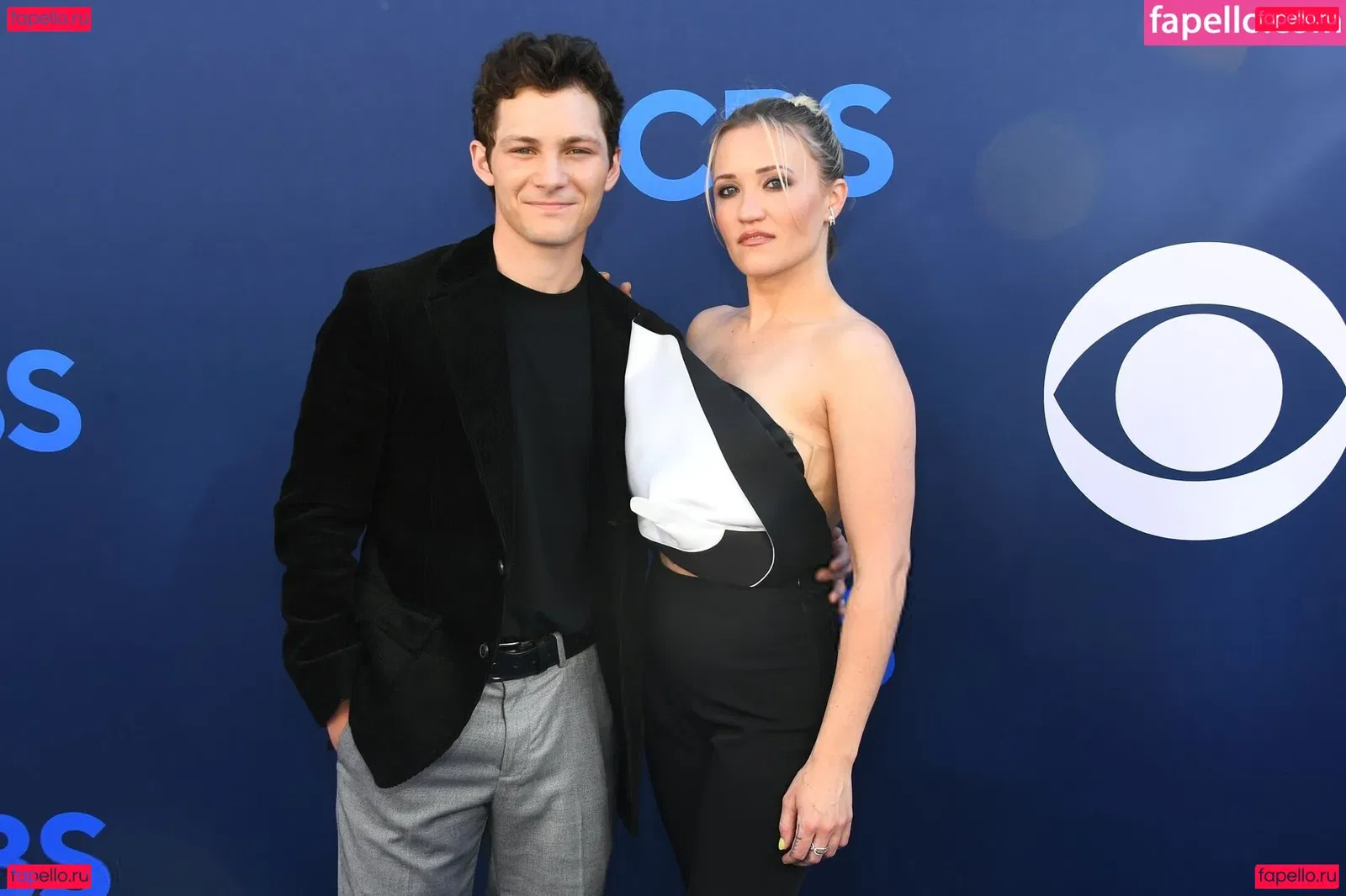 Emily Osment Onlyfans Photo Gallery 