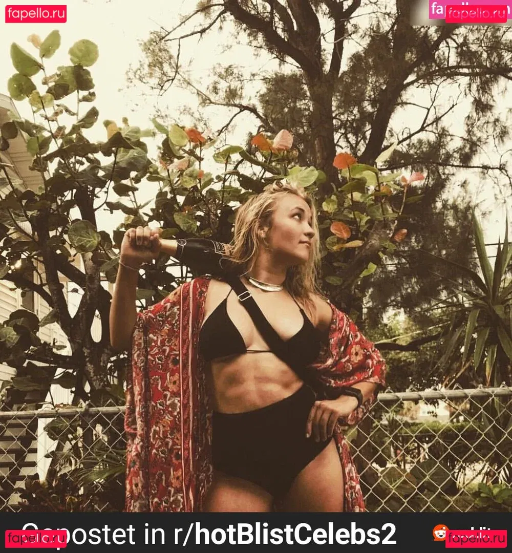 Emily Osment Onlyfans Photo Gallery 