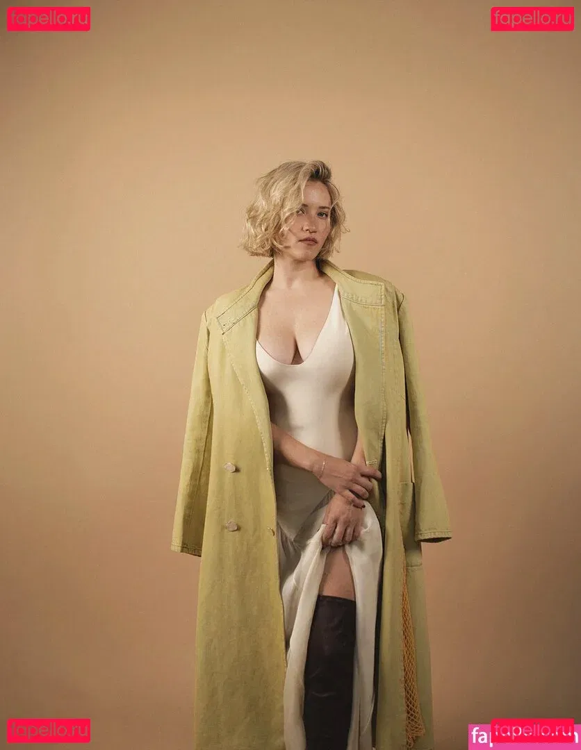 Emily Osment Onlyfans Photo Gallery 