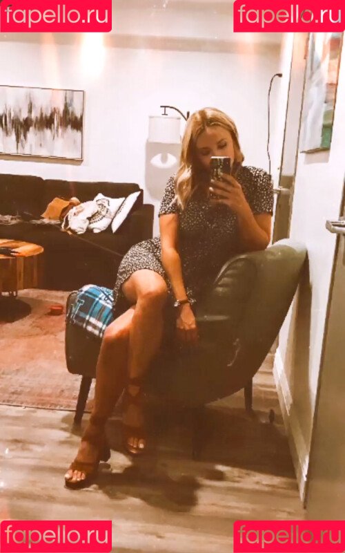 Emily Osment Onlyfans Photo Gallery 