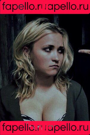 Emily Osment Onlyfans Photo Gallery 