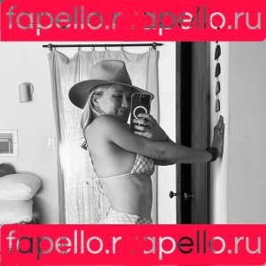 Emily Osment Onlyfans Photo Gallery 