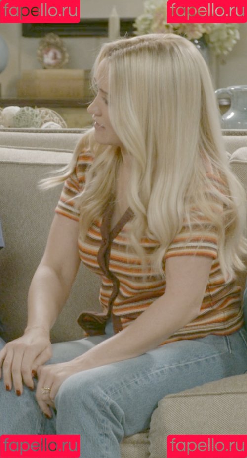 Emily Osment Onlyfans Photo Gallery 