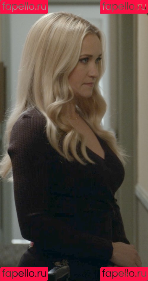 Emily Osment Onlyfans Photo Gallery 